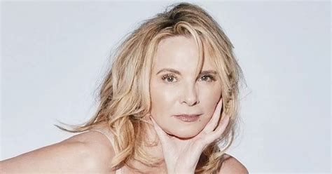 Kim Cattrall, 67, looks sensational in nude bodysuit for Kim。